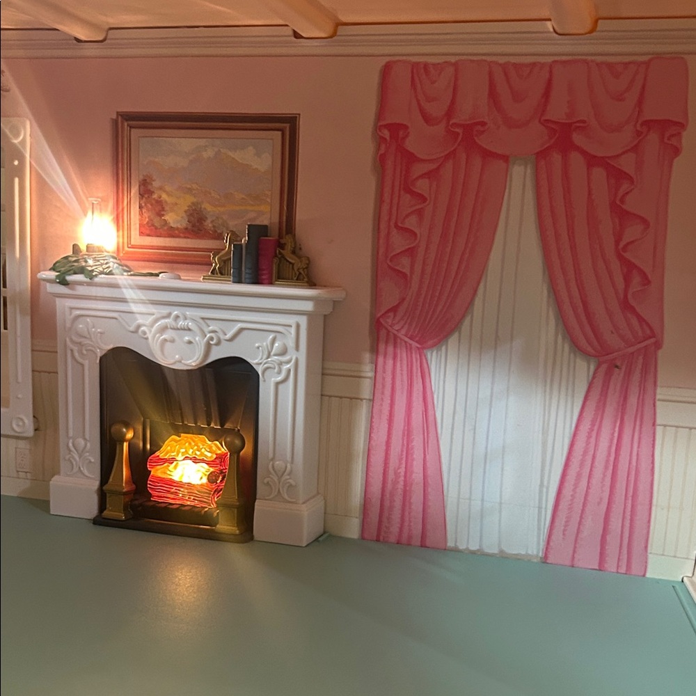 Fisher-Price Dollhouse with light up Fireplace and more